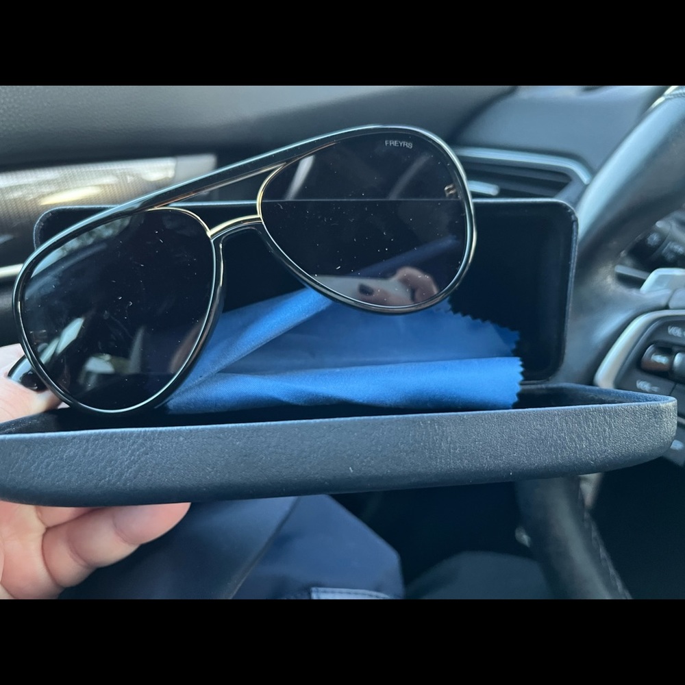 Freyrs Shay Black Aviator Sunglasse
